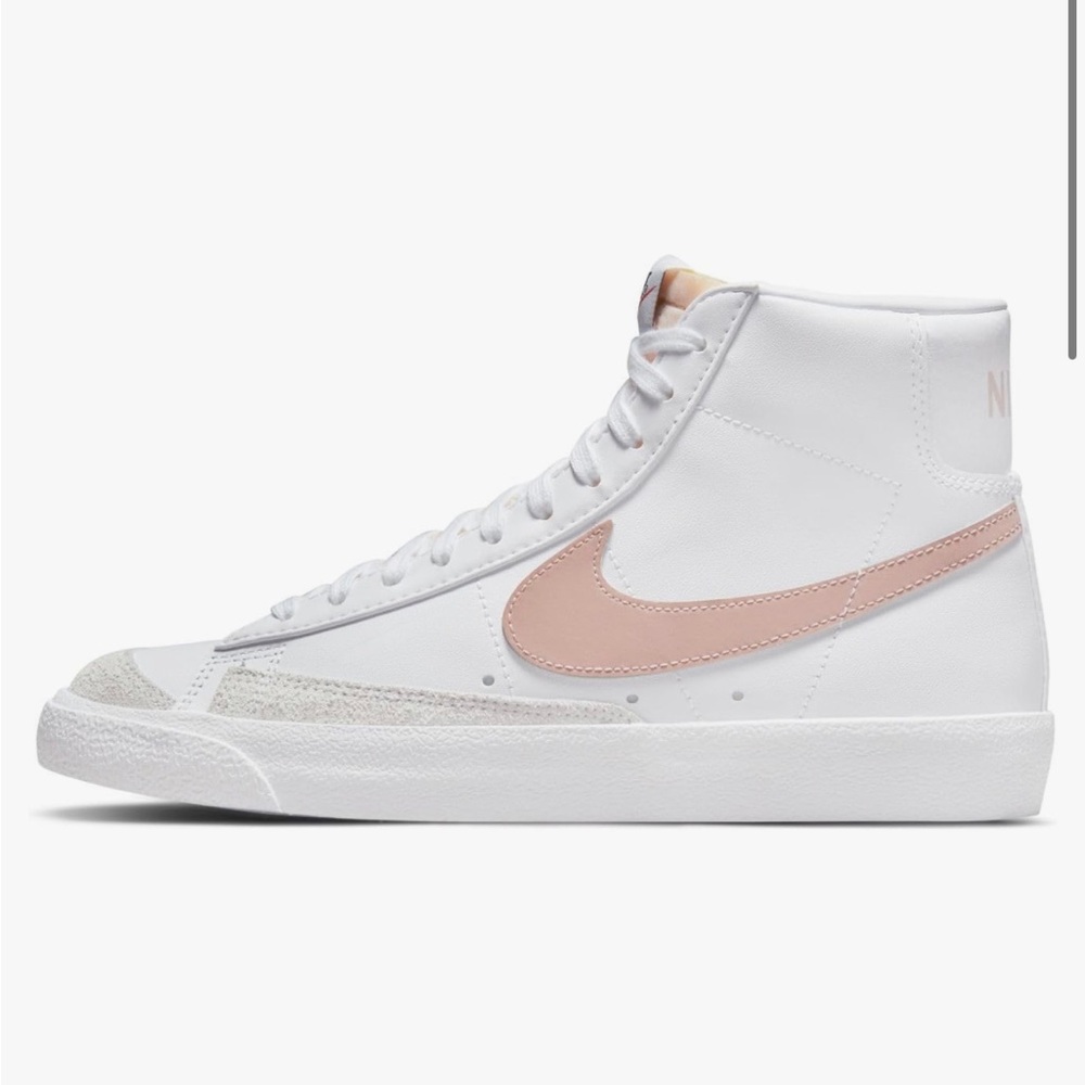 Nike women’s high tops size 7